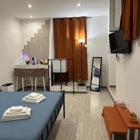 Bari Valona Rooms Exterior photo